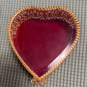 Elegant Gold and Red Heart-Shaped Jewelry Box